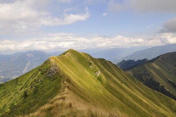 Naklejka premium Gipfelspitzen Bergkamm