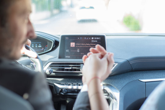 Amoureux en voiture