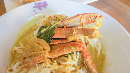 Thai Rice flour Noodles with Crab Curry sauce