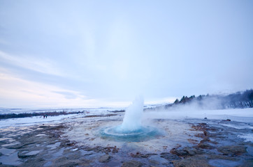 アイスランド　間欠泉