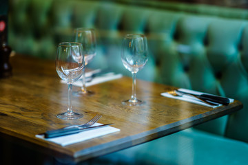 Service of English Restaurant waiting for Customers