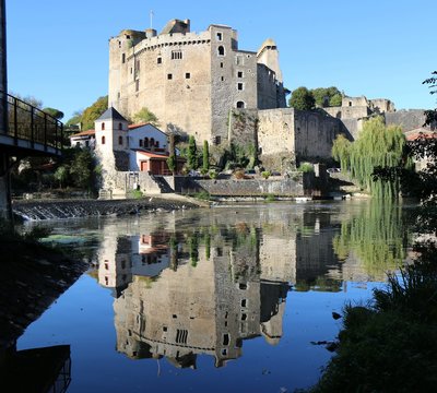 Ch&acirc;teau de Clisson,  castle, france, architecture, river, old, water, building, tower, ancient, medieval, history, fortress, reflection,  fortification, landscape, historic, fort