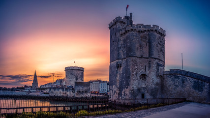 La Rochelle 3 tours magenta © Fourcade.N