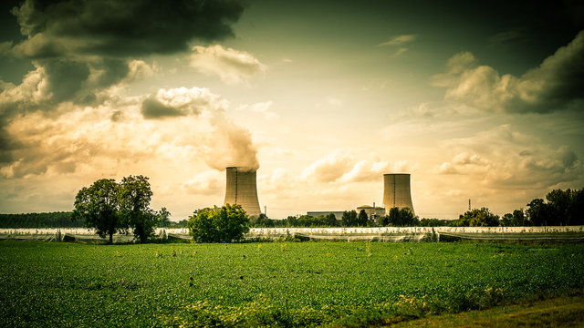 Centrale nucl&eacute;aire de Golfech
