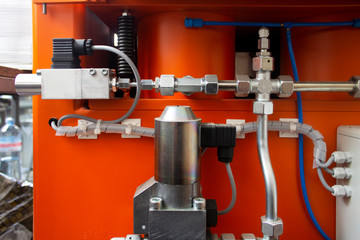 A pipeline of the hydraulic system is high-pressure with the valves of hydrohammer