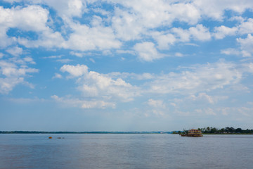 Fototapeta na wymiar Meeting of Waters. Brazilian rivers confluence from Manaus