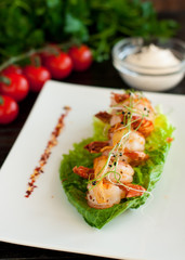 Tiger shrimps grilled with garlic and spices