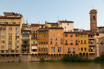 Fototapeta na wymiar view of river in Florence italy
