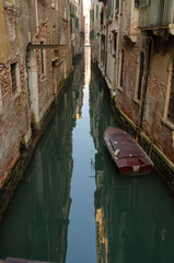 Fototapeta na wymiar Side canal Venice