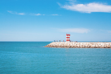 Mole mit Leuchtturm in Albufeira