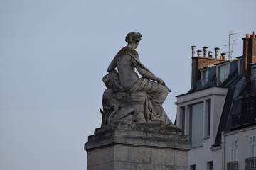 Obraz premium Female statue side profile