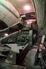 Underground mine shaft crushing plant