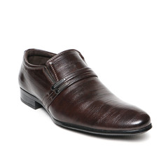 Men's leather fashion shoes isolated on white background