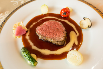 フランス料理　ステーキ