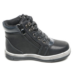 Demi season kid's shoe on white