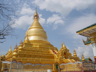 Naklejka premium Landmark Kuthodaw temple at Mandalay city of Myanmar Burma