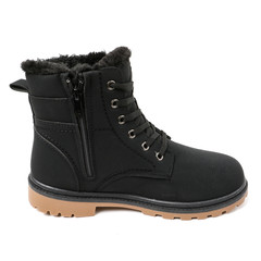 Man's demi-season leather shoes isolated on wthite.