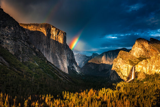 Double rainbow over El Capitan seen from the Tunnel View oveerlook in California's Yosemite National Park
