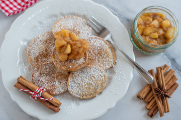 Pancakes mit Apfel Kompott  © A_Lein