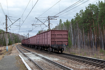 Fototapeta na wymiar Railway, locomotives, cars, autumn Russia