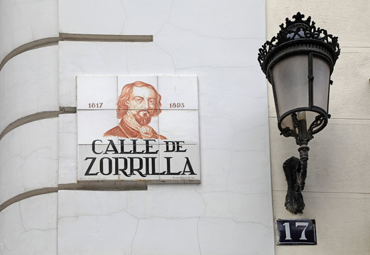 rotulo con nombre de calle madrid  4M0A6633-f18