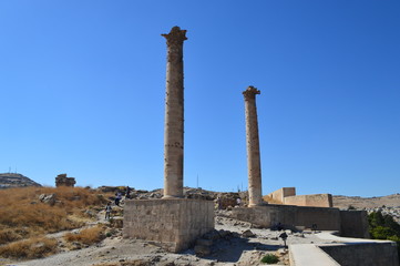 Fototapeta premium Catapults believed to be thrown into the fire