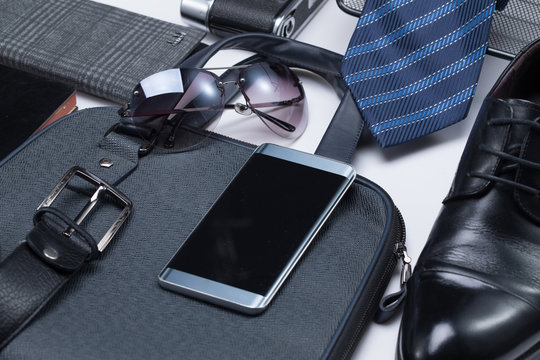 Men's personal belongings