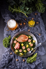 delicious kale Pan with pinkel and kassler