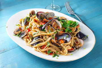 Linguine allo scoglio, dish of italian pasta with seafood 