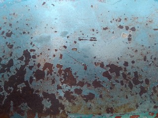 Rostige Lackfläche einer alten metallic-blauen Motovespa 