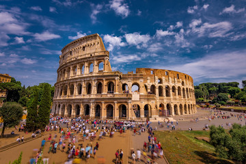 Fototapeta premium Tourists Visiting The Colosseum in Rome Italy