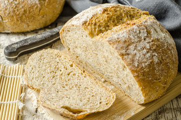 Naturally leavened home made bread