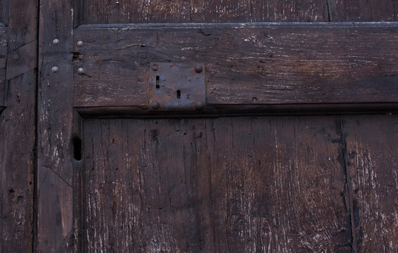 image of an ancient medieval wooden door