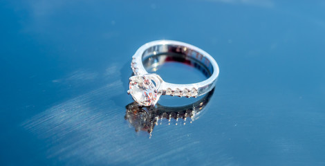 Diamond wedding ring