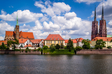 Miasto Wrocław w sloneczne lato, Polska