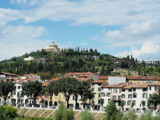 Fototapeta na wymiar Verona cathedral
