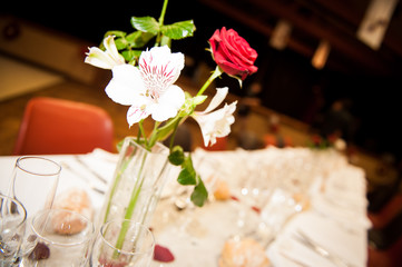 Table de mariage fleurie