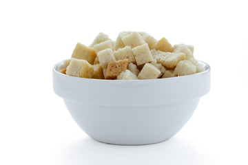 Brotcroutons im Schälchen 