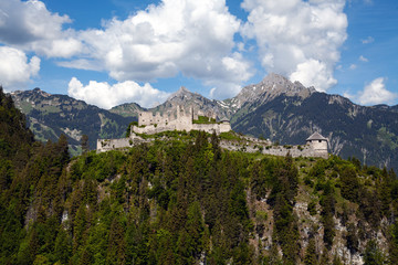 Fototapeta na wymiar Ehrenberg, Landschaft, Bergem Wald, Himmel, Alpen