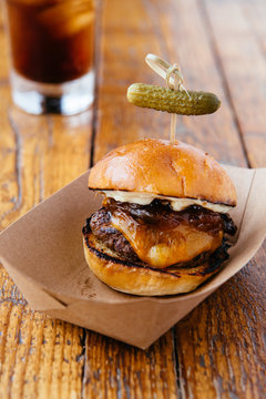 Cheeseburger with pickle