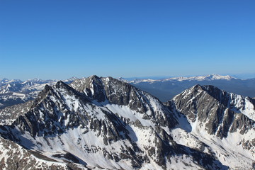 Fototapeta na wymiar Snow covered Colorado Rocky Mountains in Winter