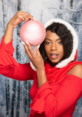 Naklejka premium African American woman on the holiday season 