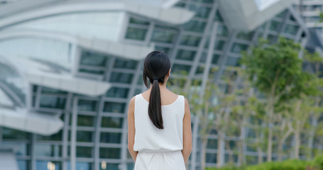 Fototapeta premium Woman look around the station