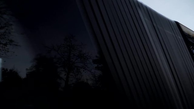 Reichstag, Berlin, 4K, evening capture, bus passing by