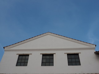 Giebelfenster im Gewerbeviertel der ehemaligen römischen Stadt Ulpia Traiana in Xanten