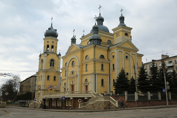 Fototapeta na wymiar Church of Dormition of Virgin Mary in Ternopil, Ukraine