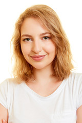 Naklejka premium Junge blonde lächelnde Frau von vorne