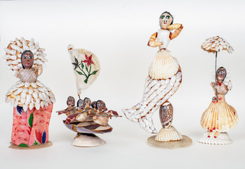 Vintage seashell dolls. Seashell Art