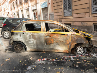 Distruzione auto