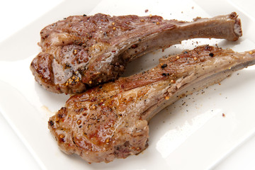 ラムチョップ料理